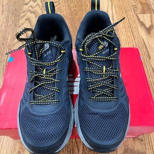 New Balance Mens Trail Running Sneakers